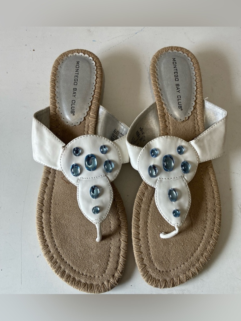 Montego Bay Club White Jeweled Thong Sandals Sz 10